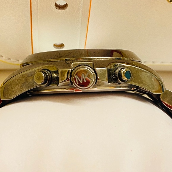 💝HOST PICK 💝Michael Kors unisex watch #5952 - Picture 11 of 14